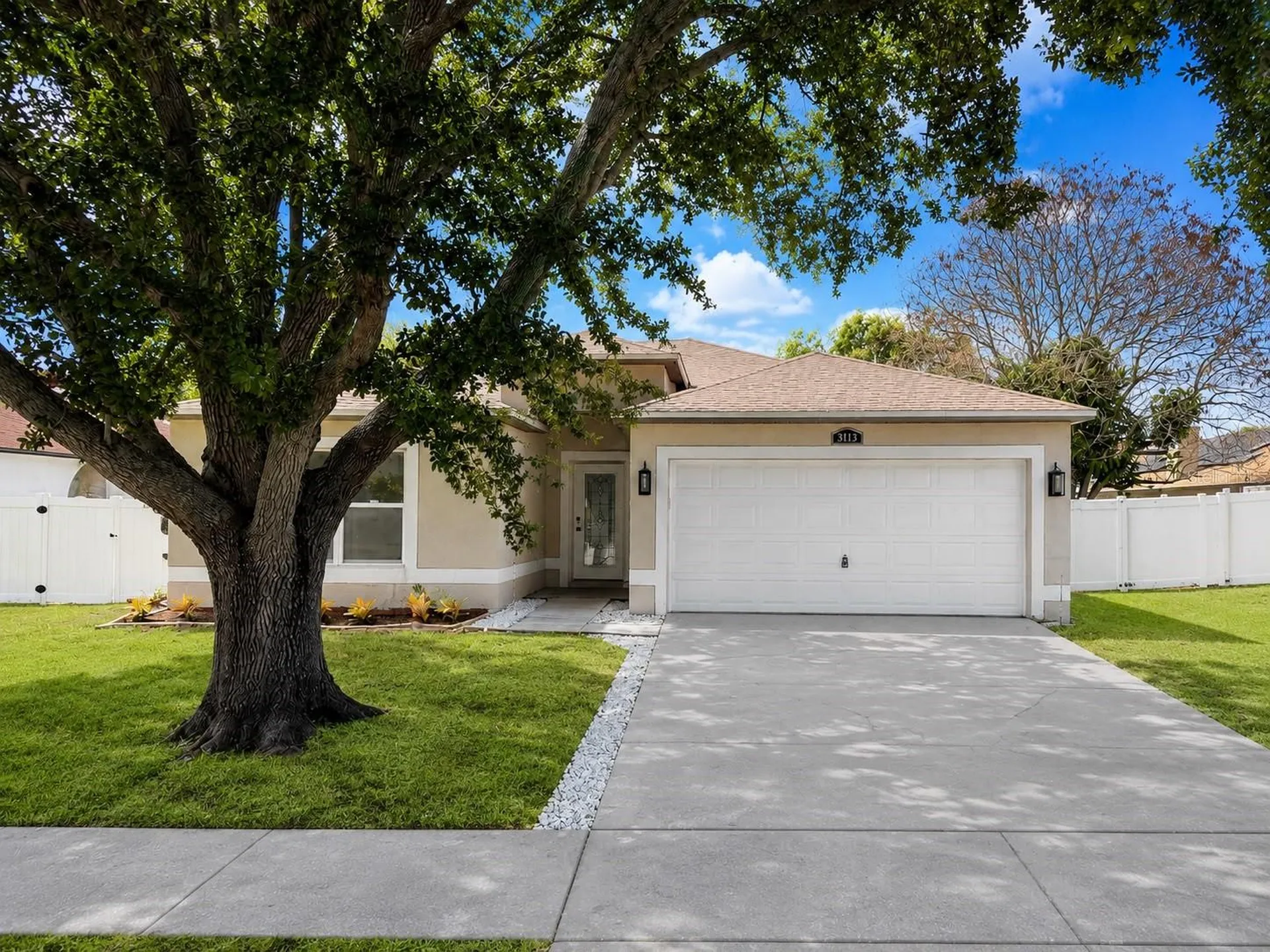 5112 Laval Drive Orlando FL 32839