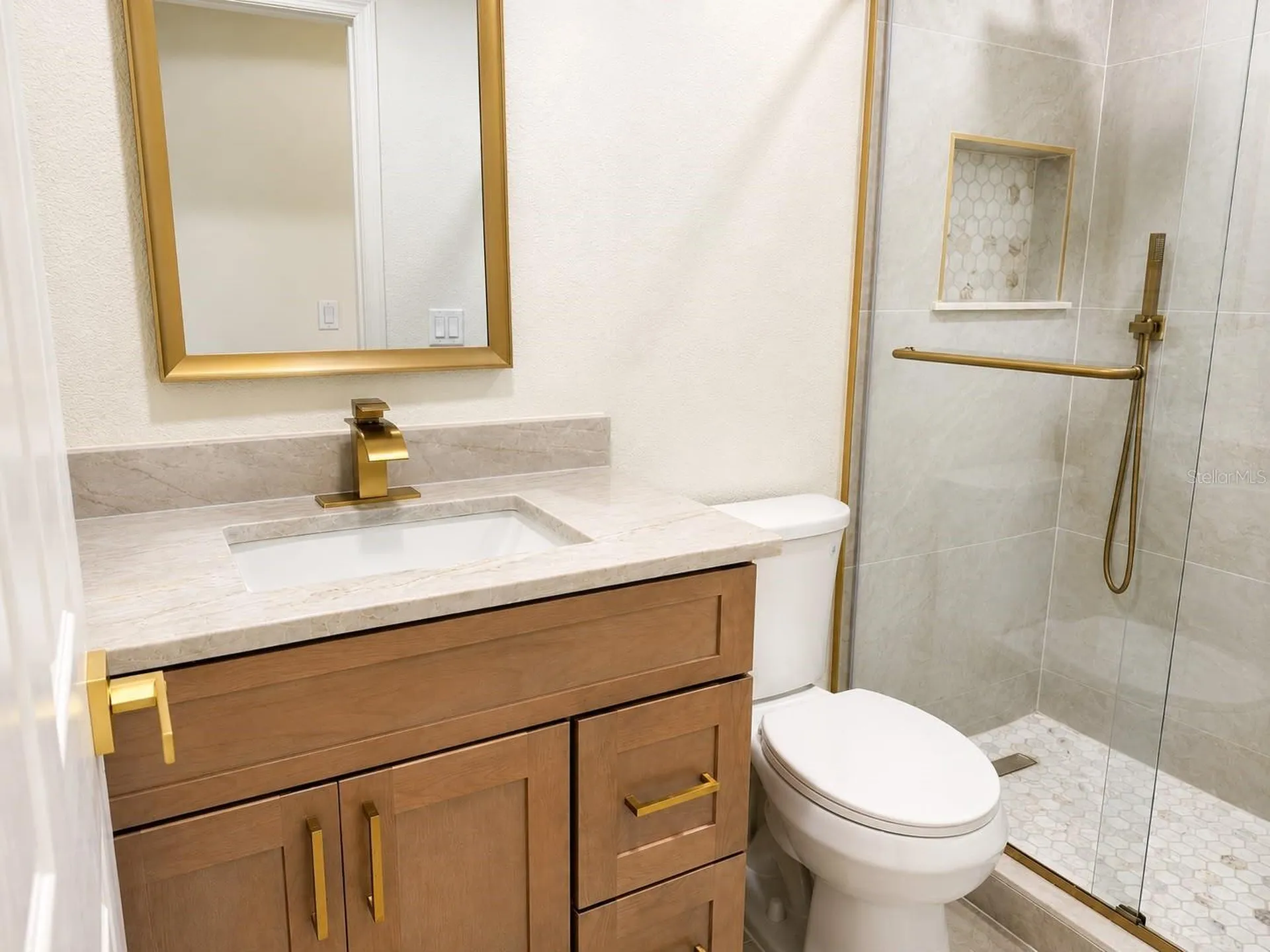 5112 Laval Drive Orlando FL 32839