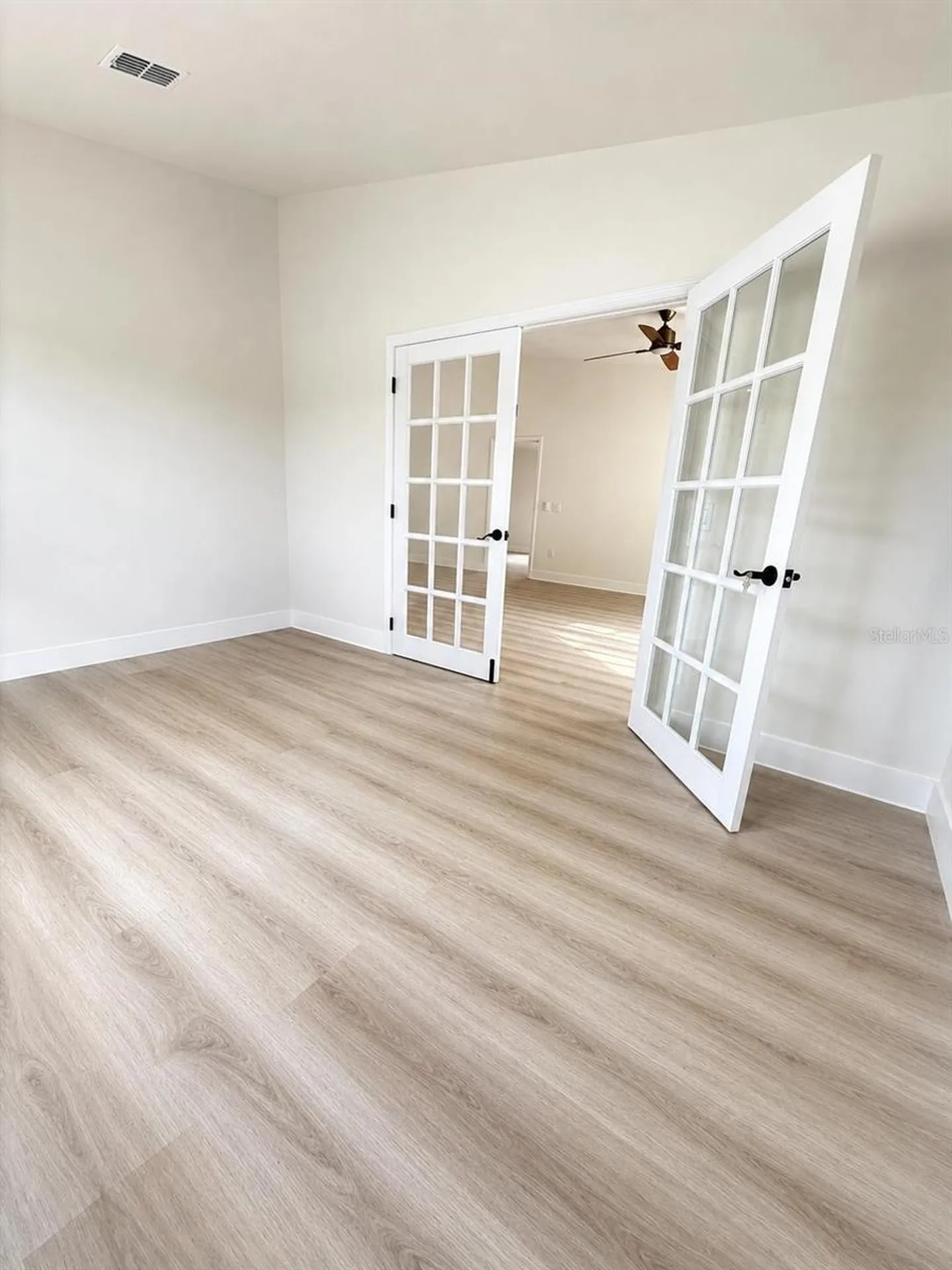 5112 Laval Drive Orlando FL 32839