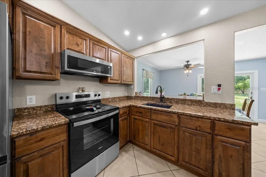 6150 S Highway 314a Ocklawaha FL 32179