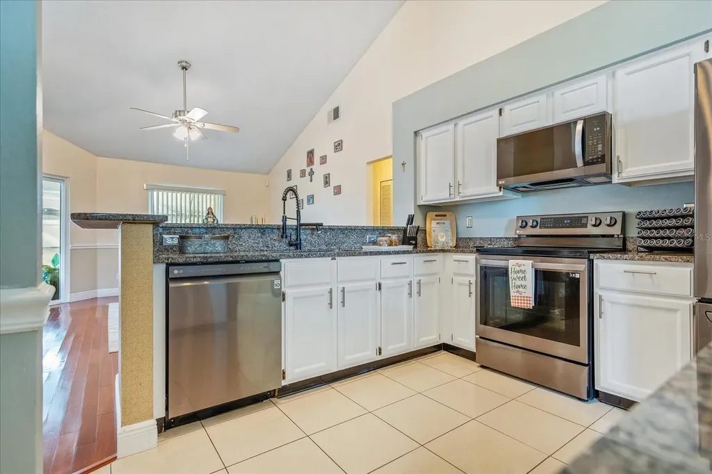 2821 Lone Feather Drive Orlando FL 32837