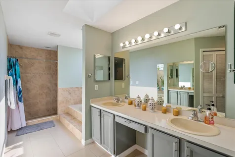 2821 Lone Feather Drive Orlando FL 32837