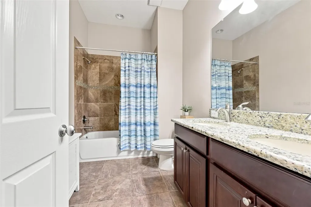 15512 Mossy Ridge Lane Lithia FL 33547