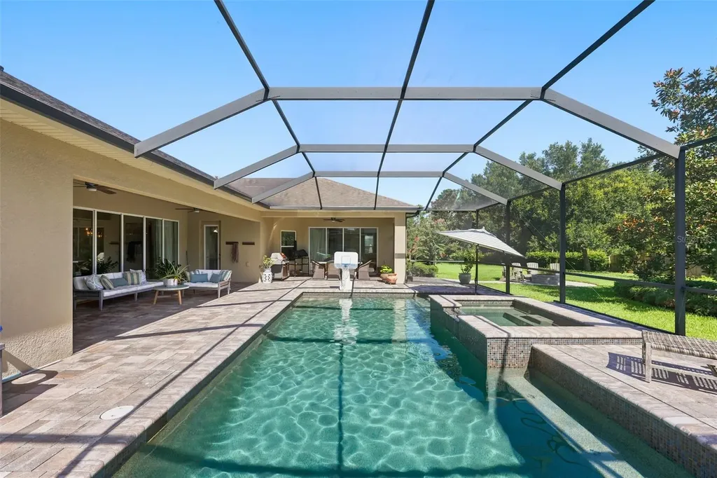 15512 Mossy Ridge Lane Lithia FL 33547