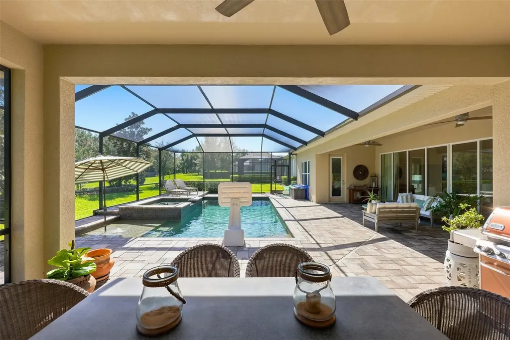 15512 Mossy Ridge Lane Lithia FL 33547