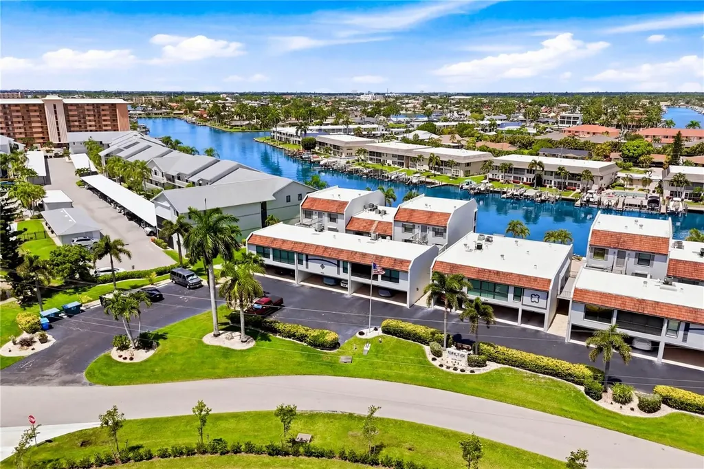 4218 SE 20th Place Cape Coral FL 33904