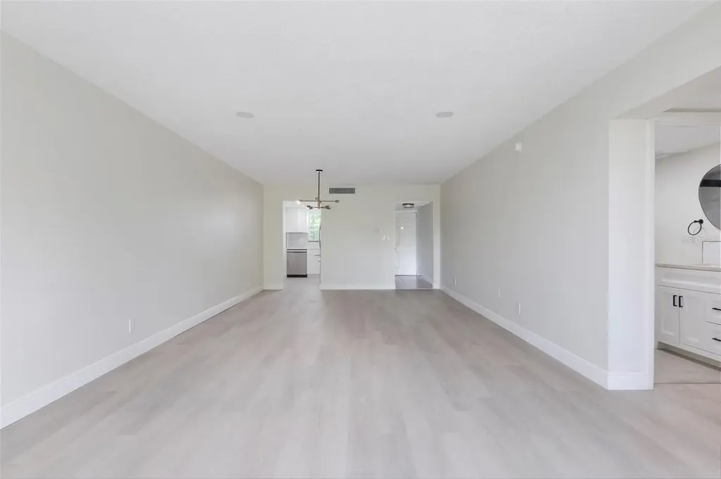 1225 58th Street N St Petersburg FL 33710