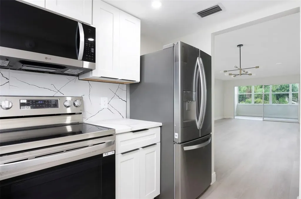 1225 58th Street N St Petersburg FL 33710
