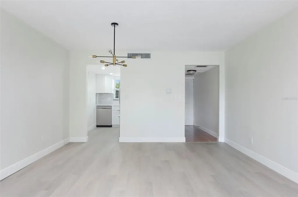 1225 58th Street N St Petersburg FL 33710