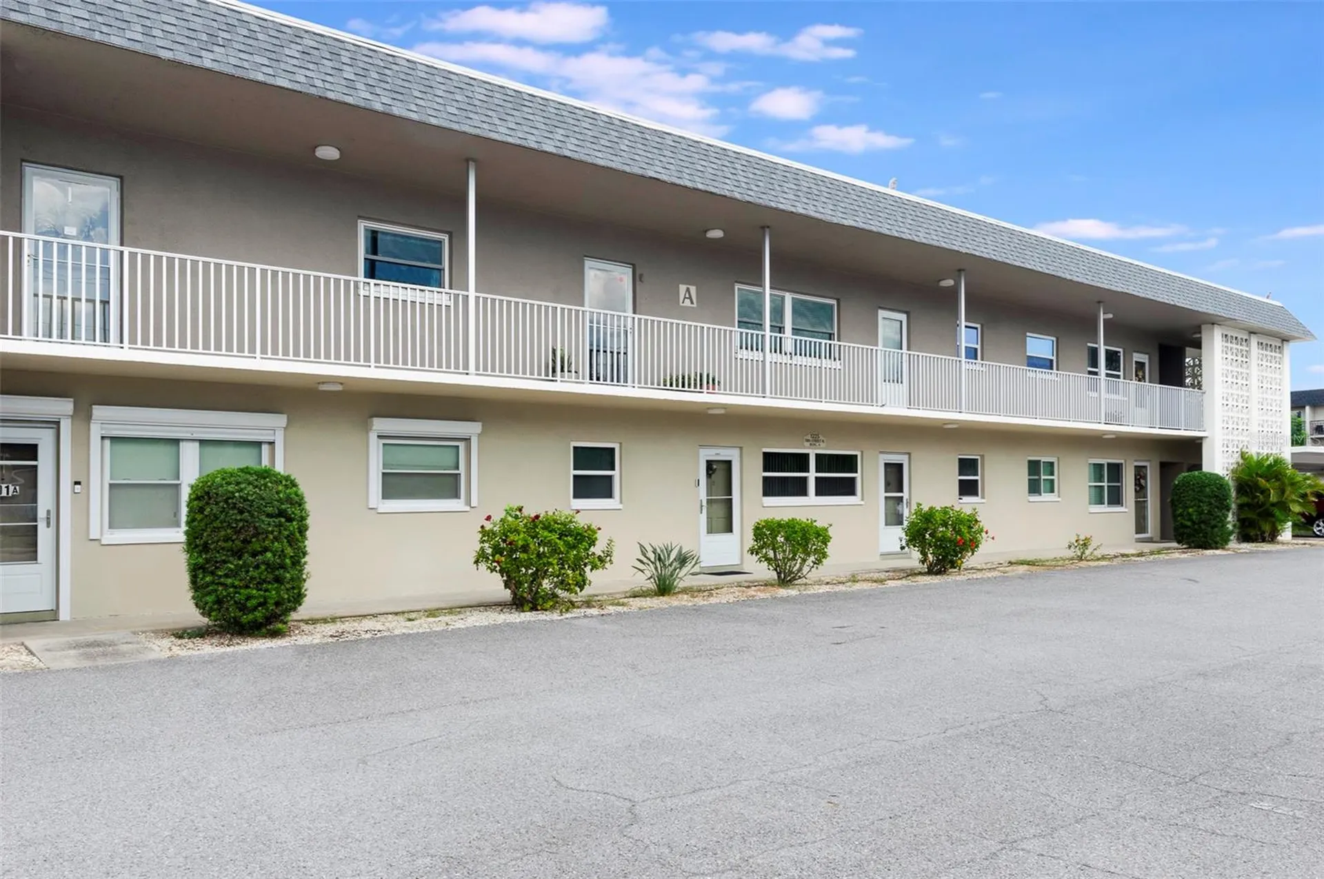 1225 58th Street N St Petersburg FL 33710