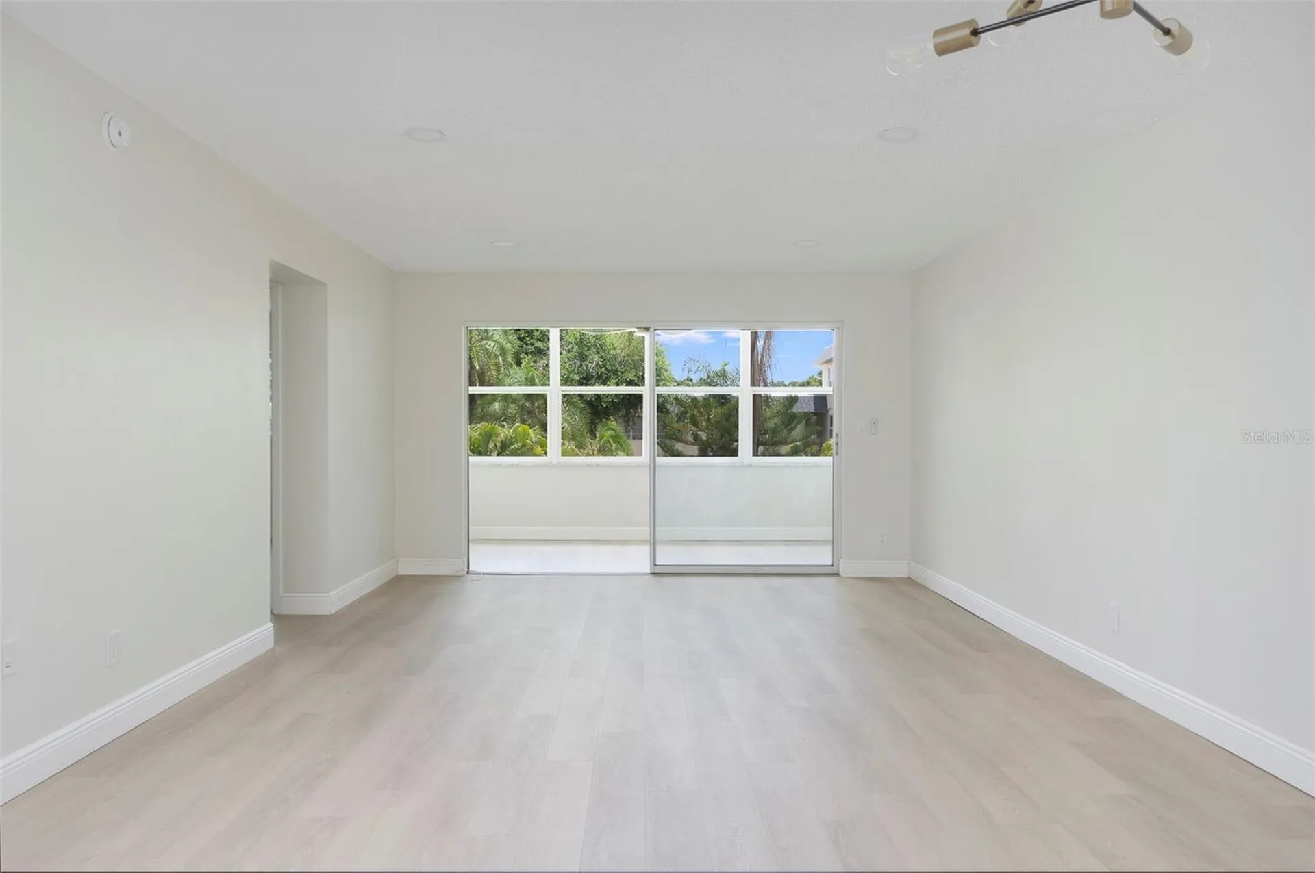 1225 58th Street N St Petersburg FL 33710