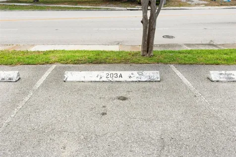 1225 58th Street N St Petersburg FL 33710