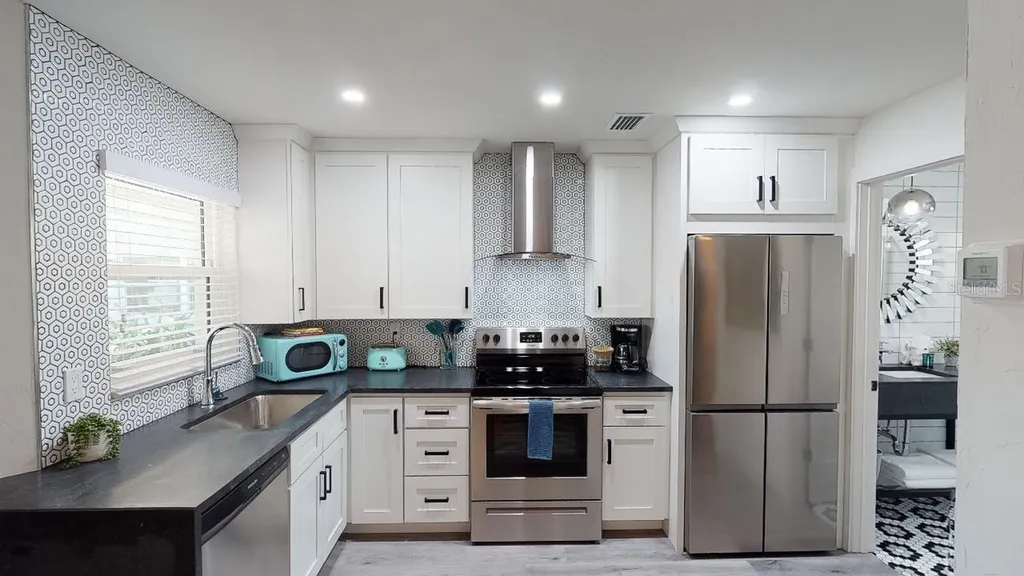 1912 Morrill Sarasota FL 34236