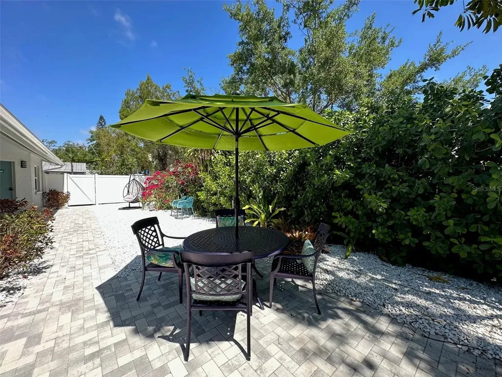 1912 Morrill Sarasota FL 34236