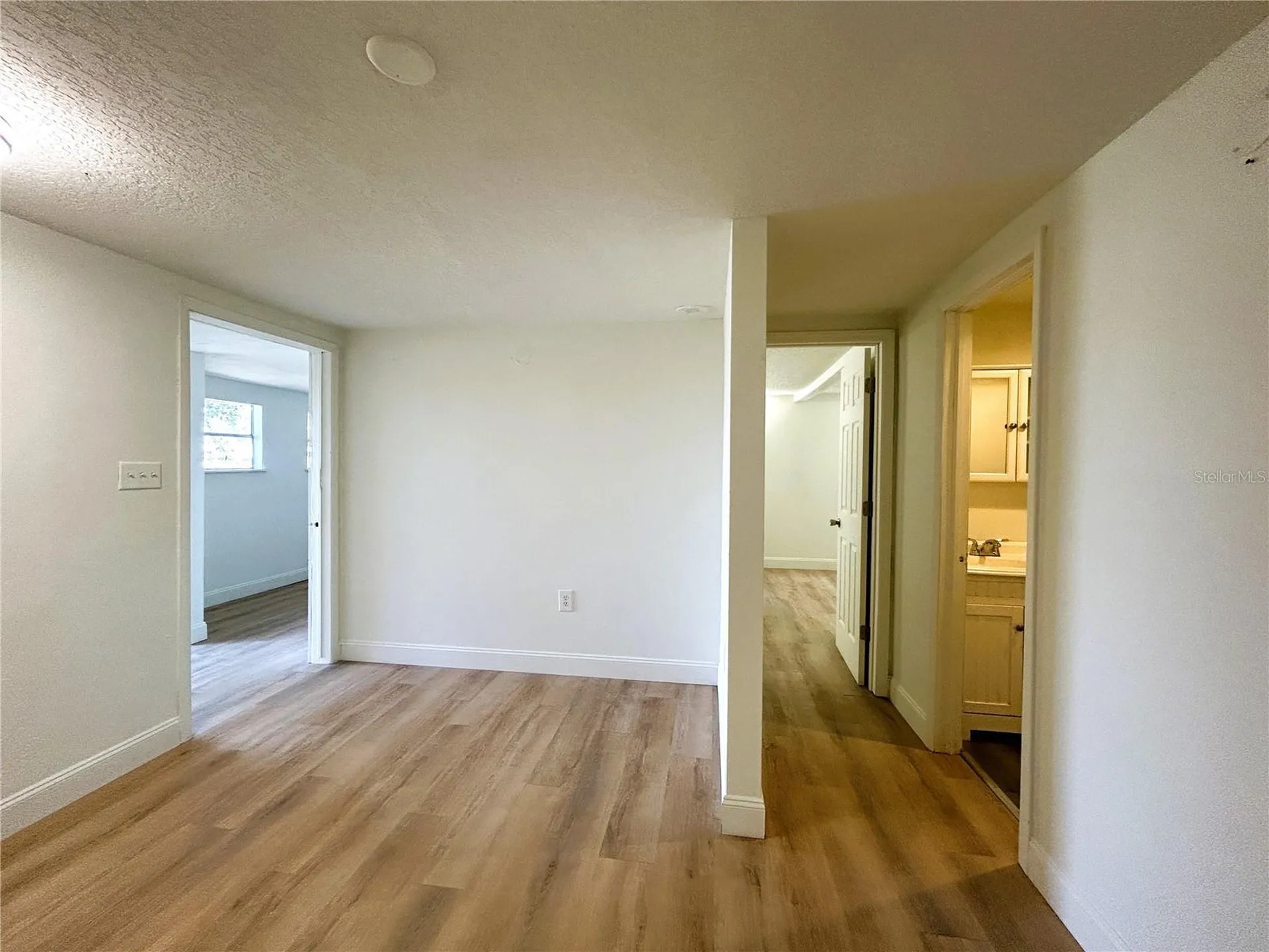 2024 Dixie Avenue Eustis FL 32726
