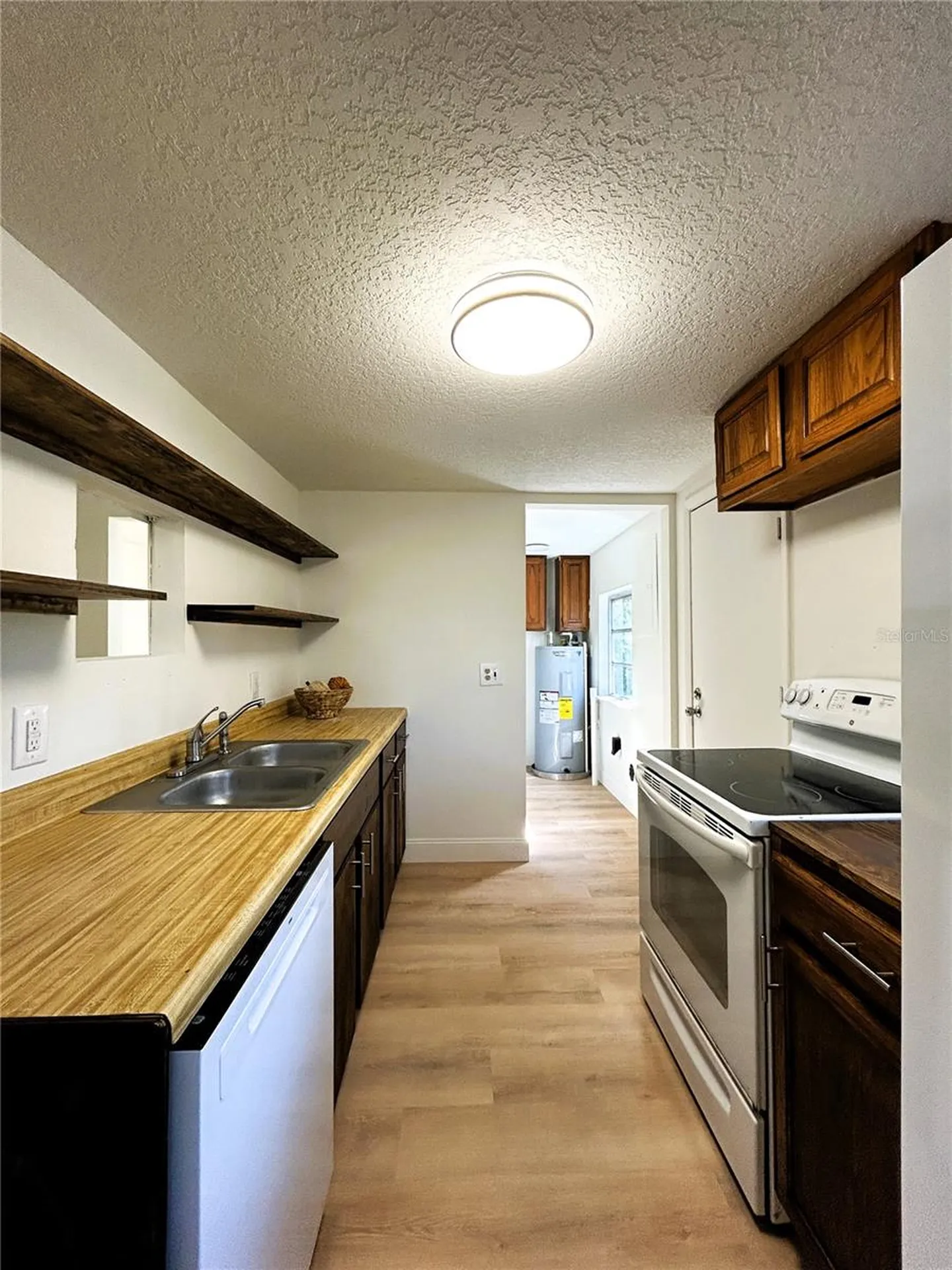 2024 Dixie Avenue Eustis FL 32726