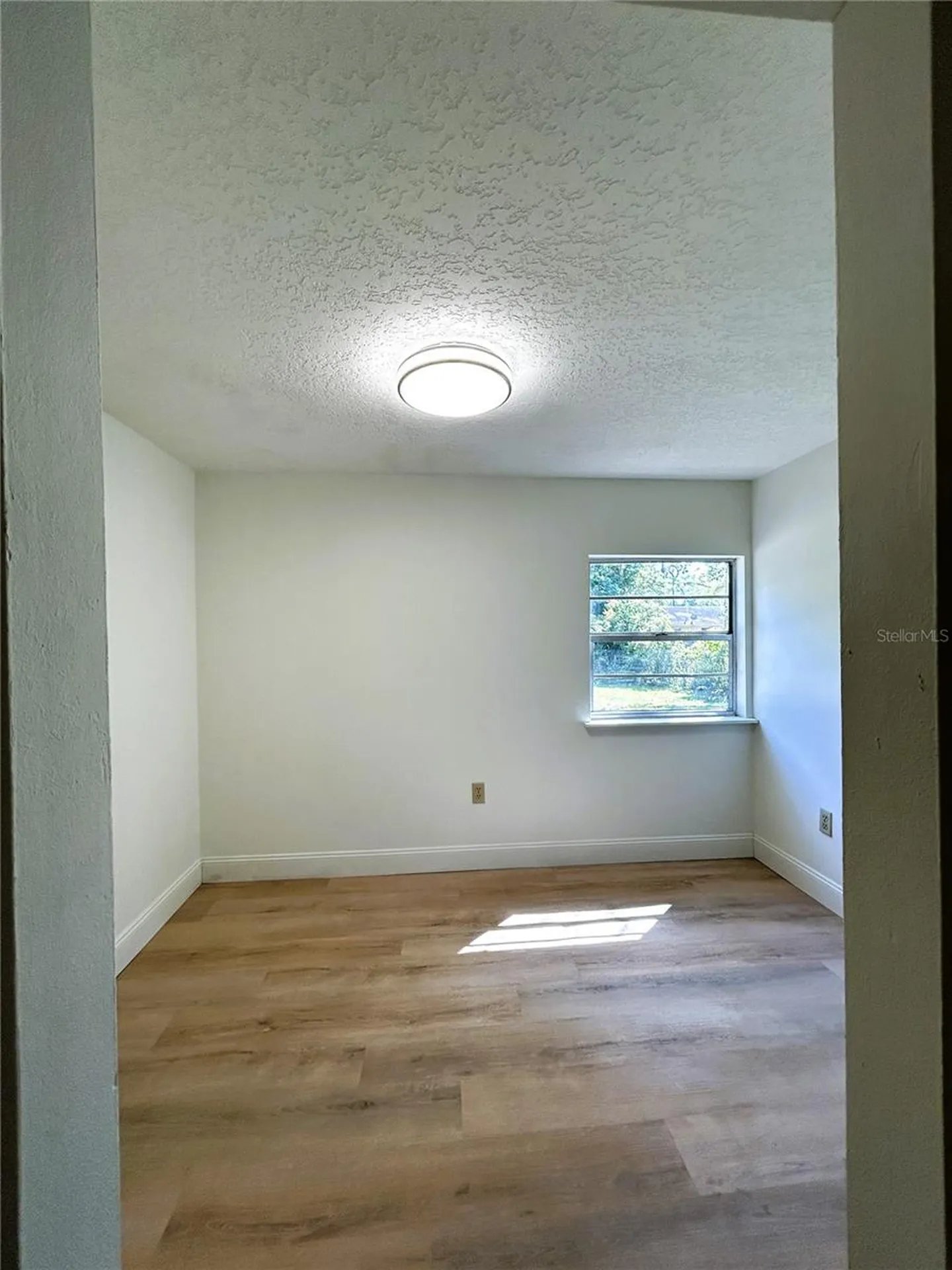 2024 Dixie Avenue Eustis FL 32726