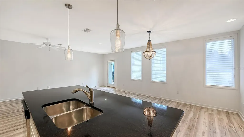 1685 Laurel Street Sarasota FL 34236
