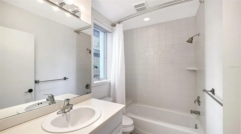 1685 Laurel Street Sarasota FL 34236