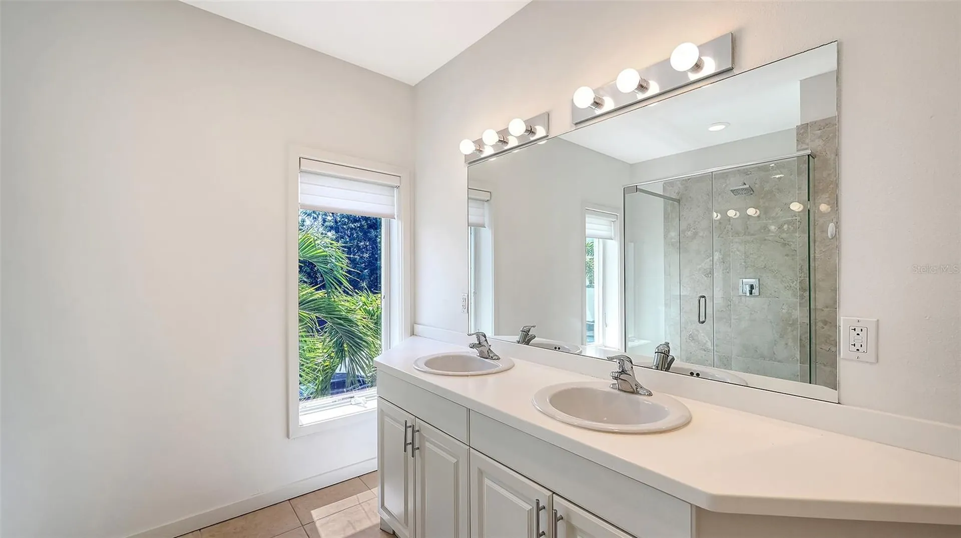 1685 Laurel Street Sarasota FL 34236