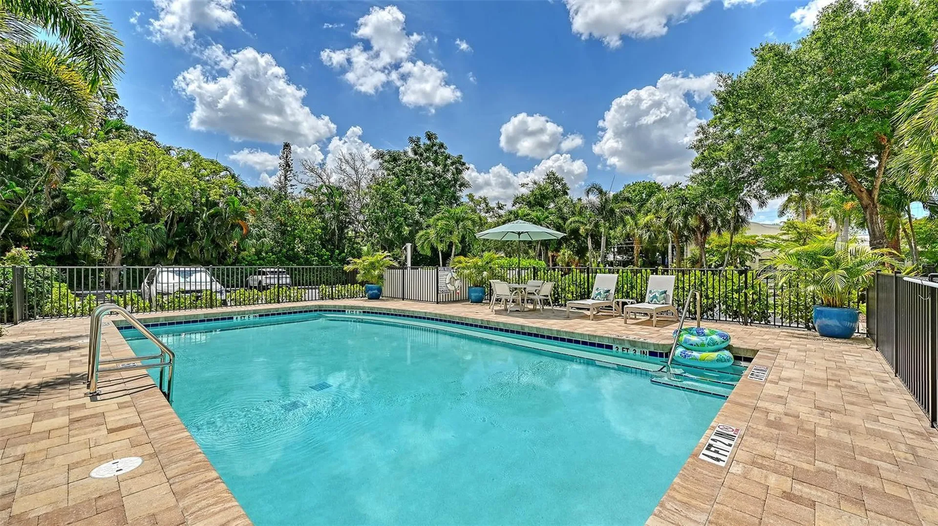 1685 Laurel Street Sarasota FL 34236