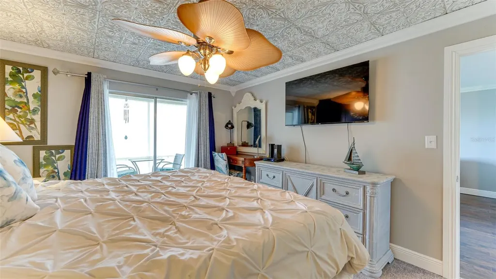 3276 Lake Bayshore Drive N Bradenton FL 34205