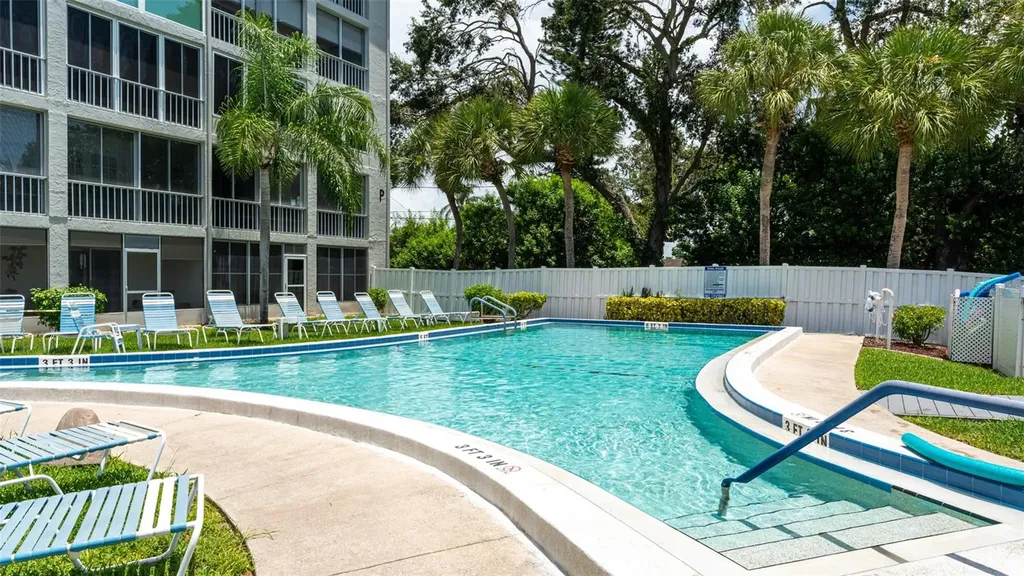 3276 Lake Bayshore Drive N Bradenton FL 34205