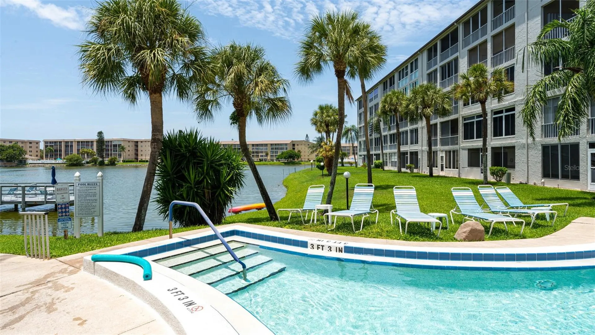 3276 Lake Bayshore Drive N Bradenton FL 34205