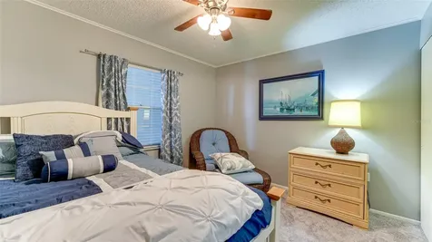 3276 Lake Bayshore Drive N Bradenton FL 34205