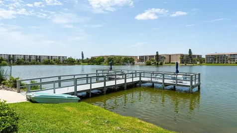 3276 Lake Bayshore Drive N Bradenton FL 34205