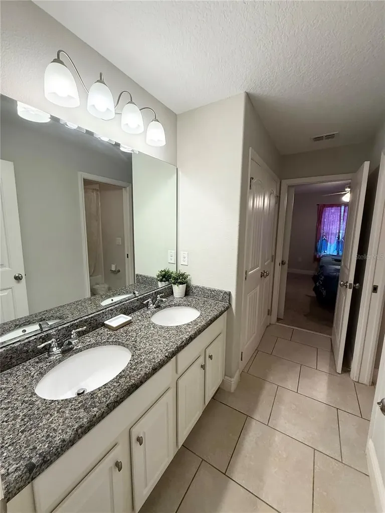 5294 Wildwood Way Davenport FL 33837
