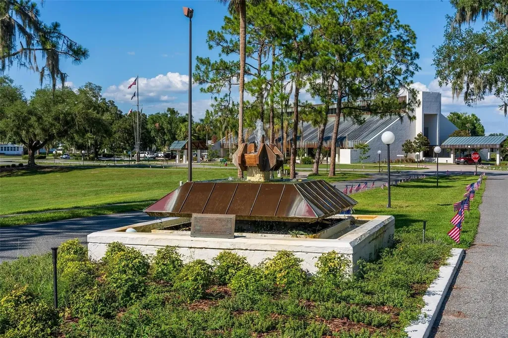 141 Azalea Trail Leesburg FL 34748