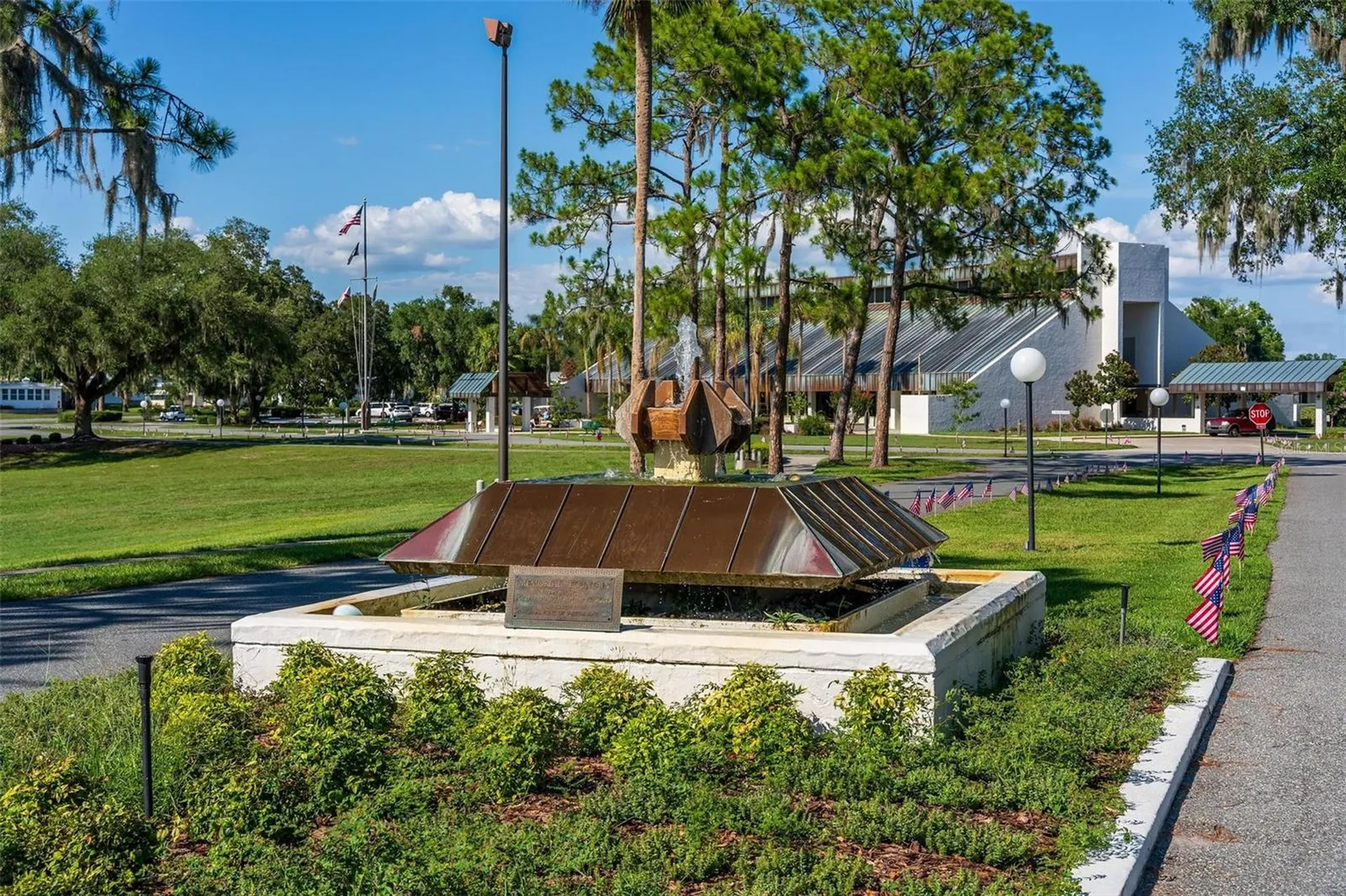 141 Azalea Trail Leesburg FL 34748