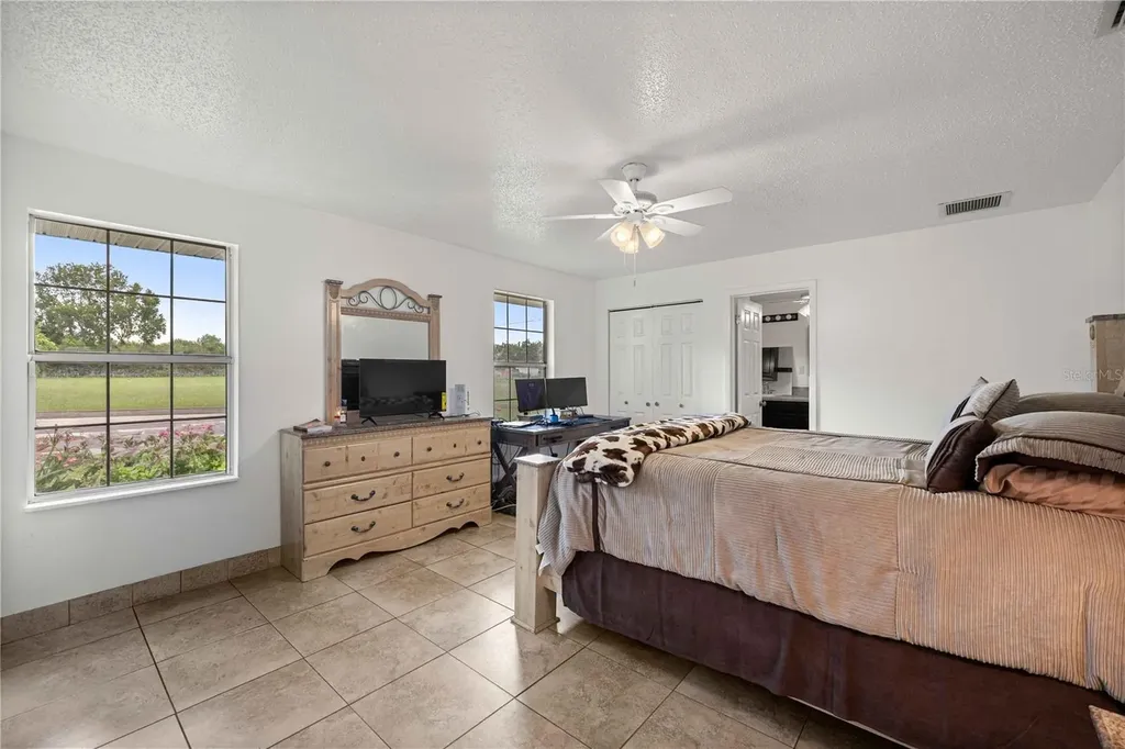 1890 NW 167th Place Trenton FL 32693