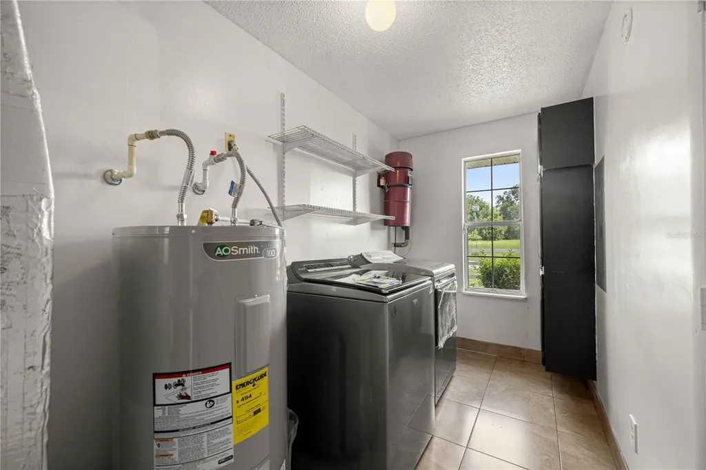 1890 NW 167th Place Trenton FL 32693