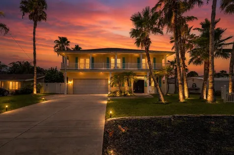 708 Ocean Avenue New Smyrna Beach FL 32169