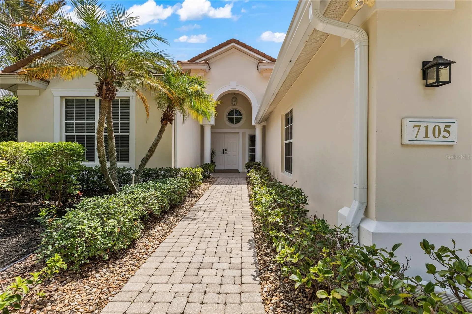 7105 Victoria Circle Bradenton FL 34201