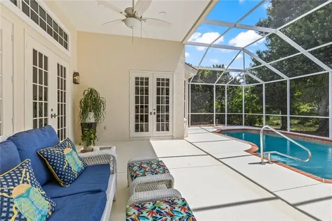 7105 Victoria Circle Bradenton FL 34201