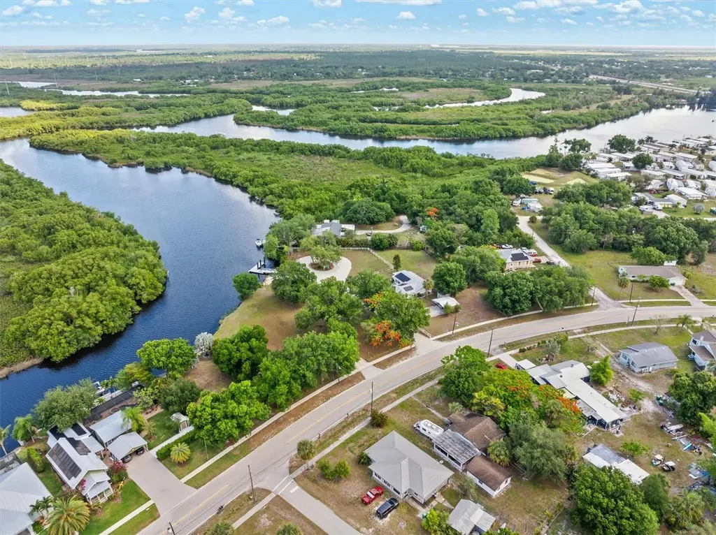 8126 Riverside Drive Punta Gorda FL 33982