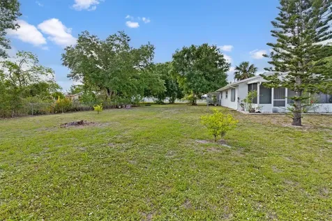 8126 Riverside Drive Punta Gorda FL 33982