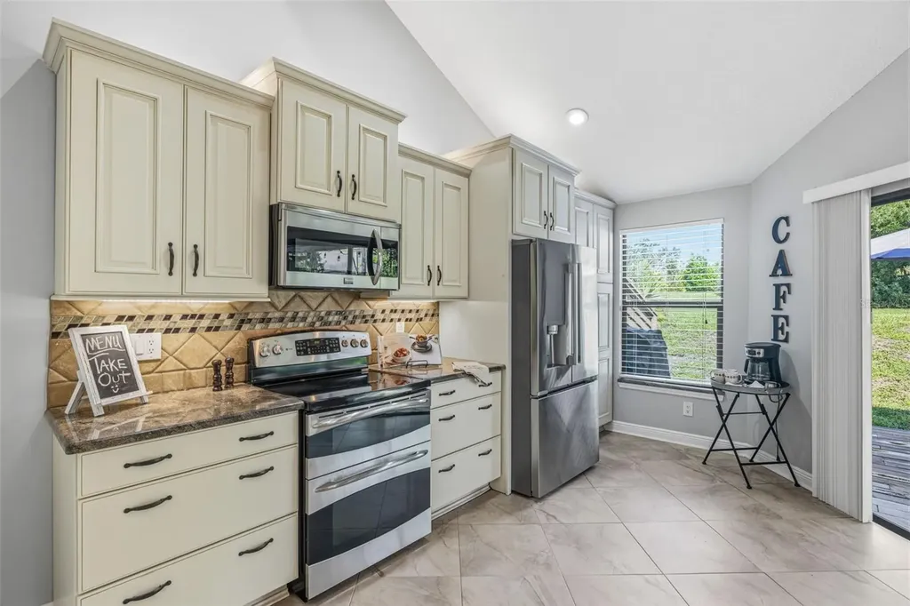 2009 Philippe Court Safety Harbor FL 34695