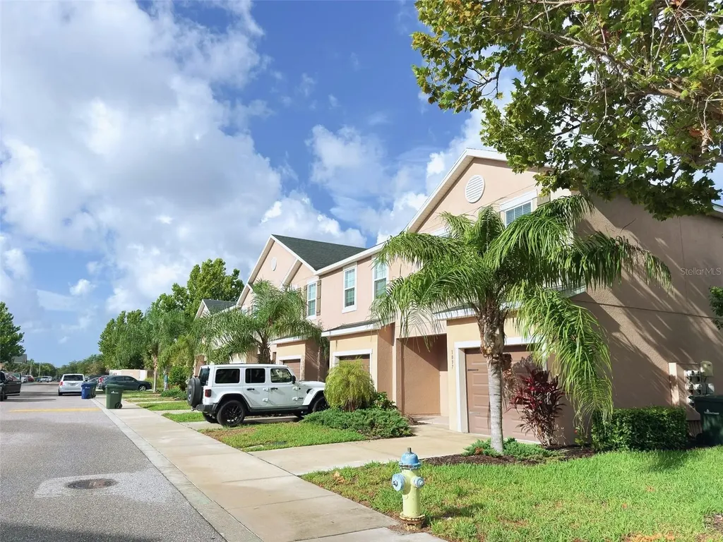 1097 Grantham Drive Sarasota FL 34234