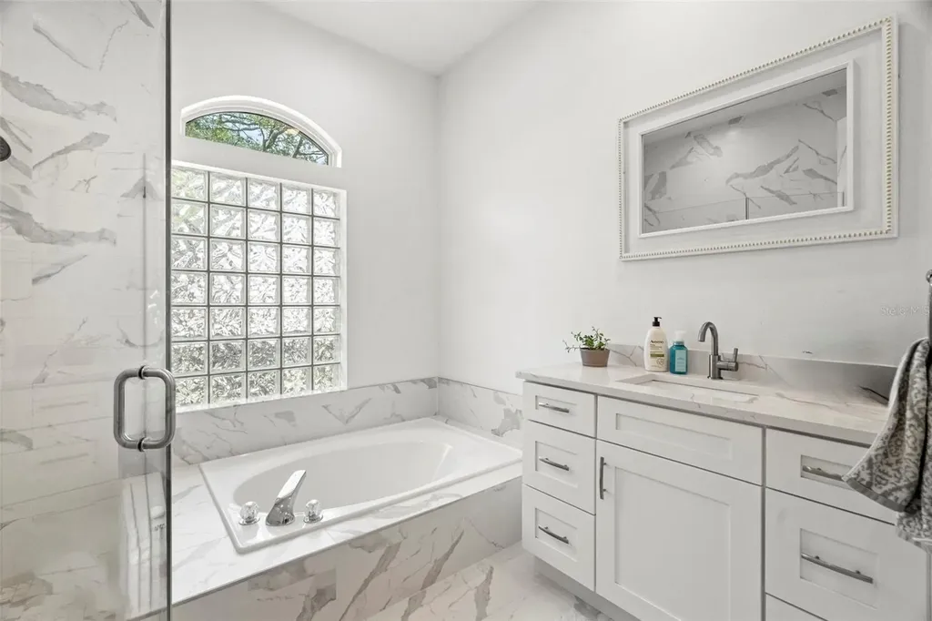 10516 Rochester Way Tampa FL 33626