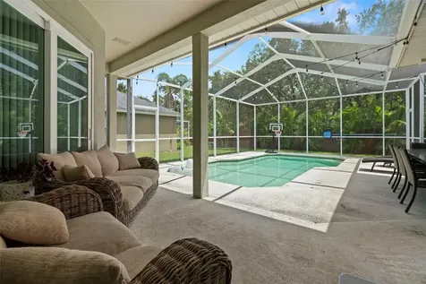10516 Rochester Way Tampa FL 33626