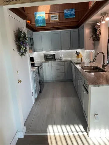 200 Maitland Avenue Altamonte Springs FL 32701