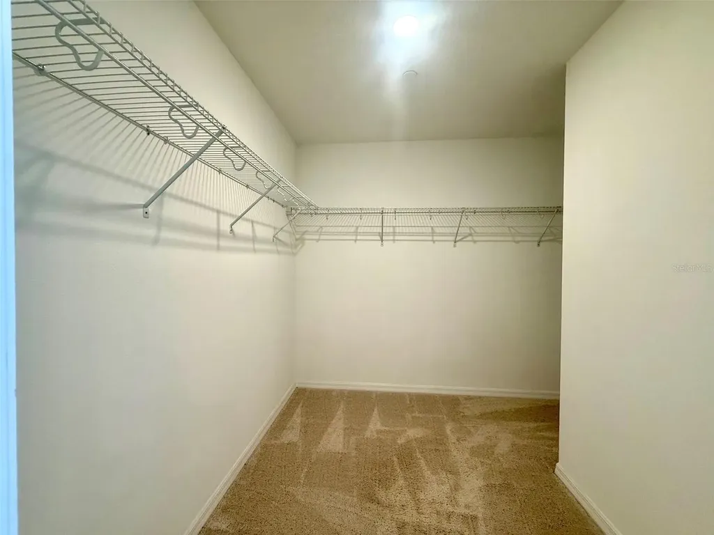 8618 Warburg Alley Orlando FL 32827