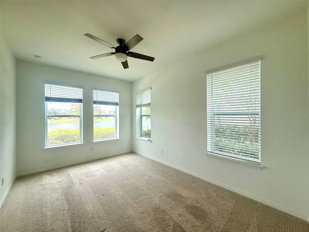 8618 Warburg Alley Orlando FL 32827