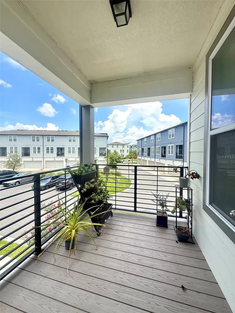 8618 Warburg Alley Orlando FL 32827