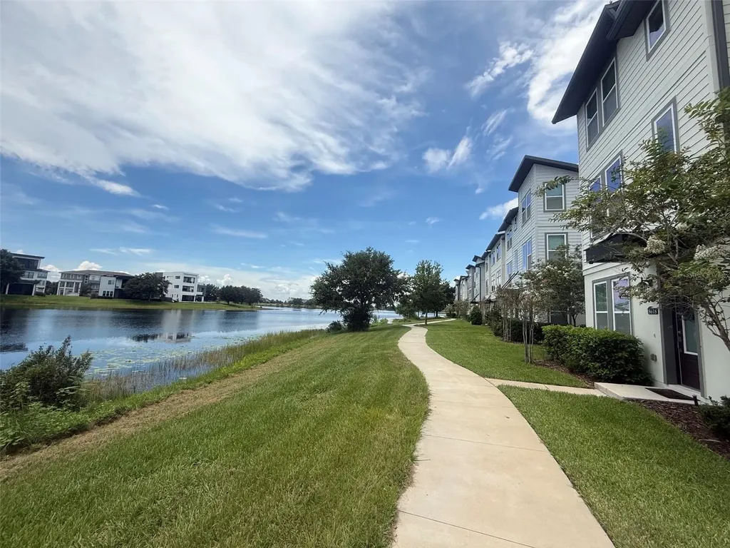 8618 Warburg Alley Orlando FL 32827