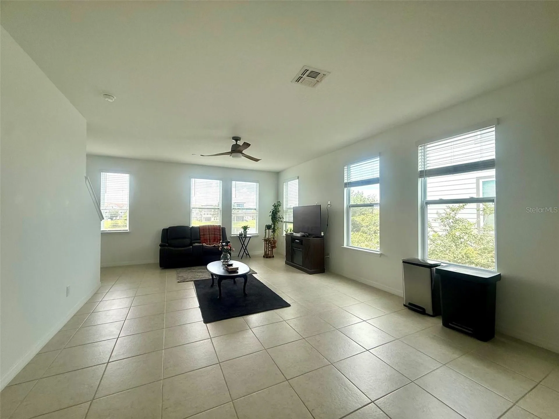 8618 Warburg Alley Orlando FL 32827